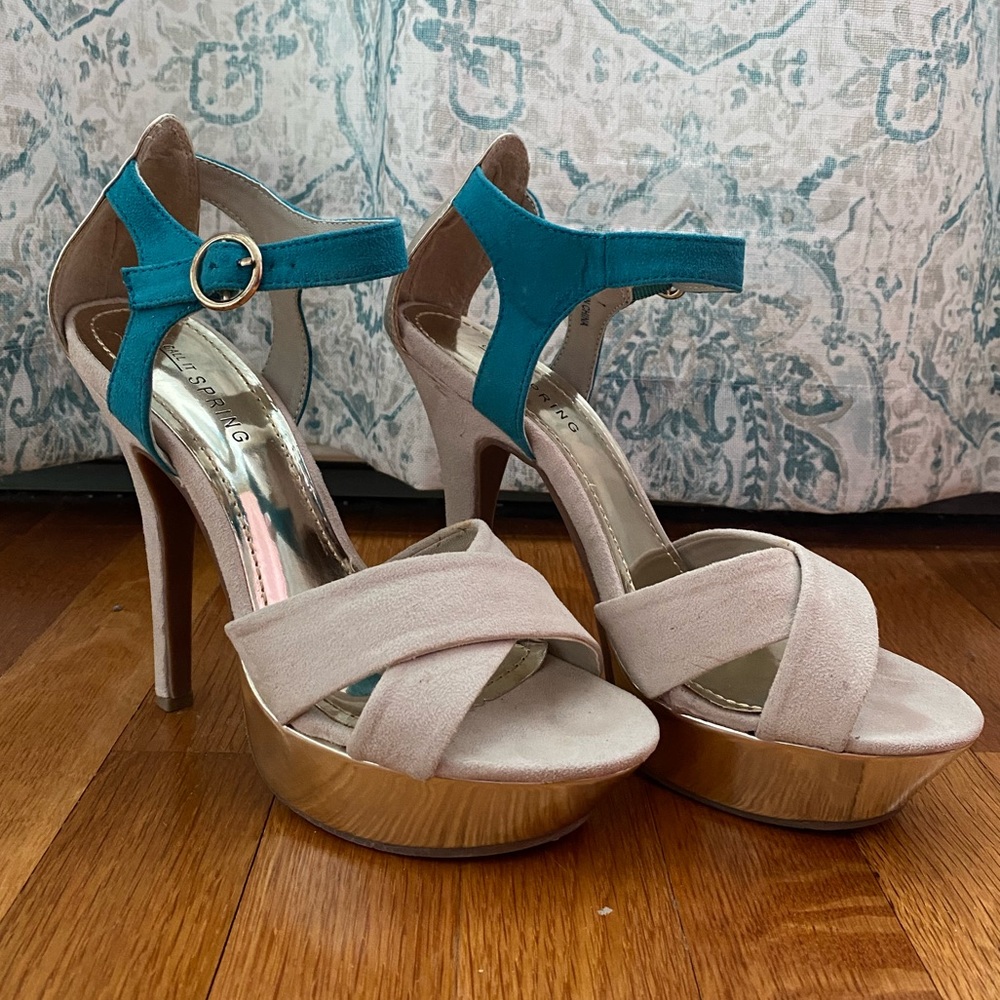 Teal/beige Suede 5” heels - size 7